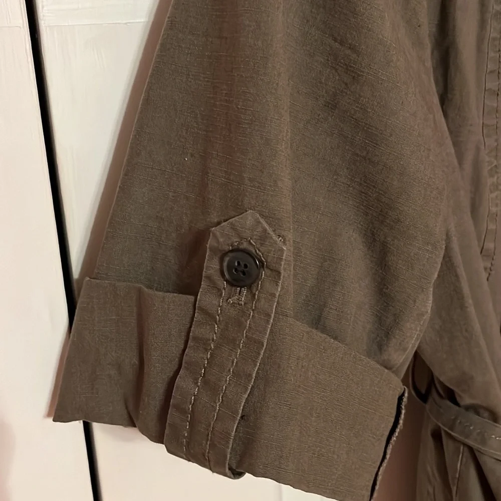 Ann Taylor olive green jacket.  Women’s Size 12 - Picture 4 of 7